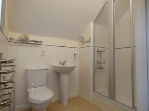 Ensuite- click for photo gallery